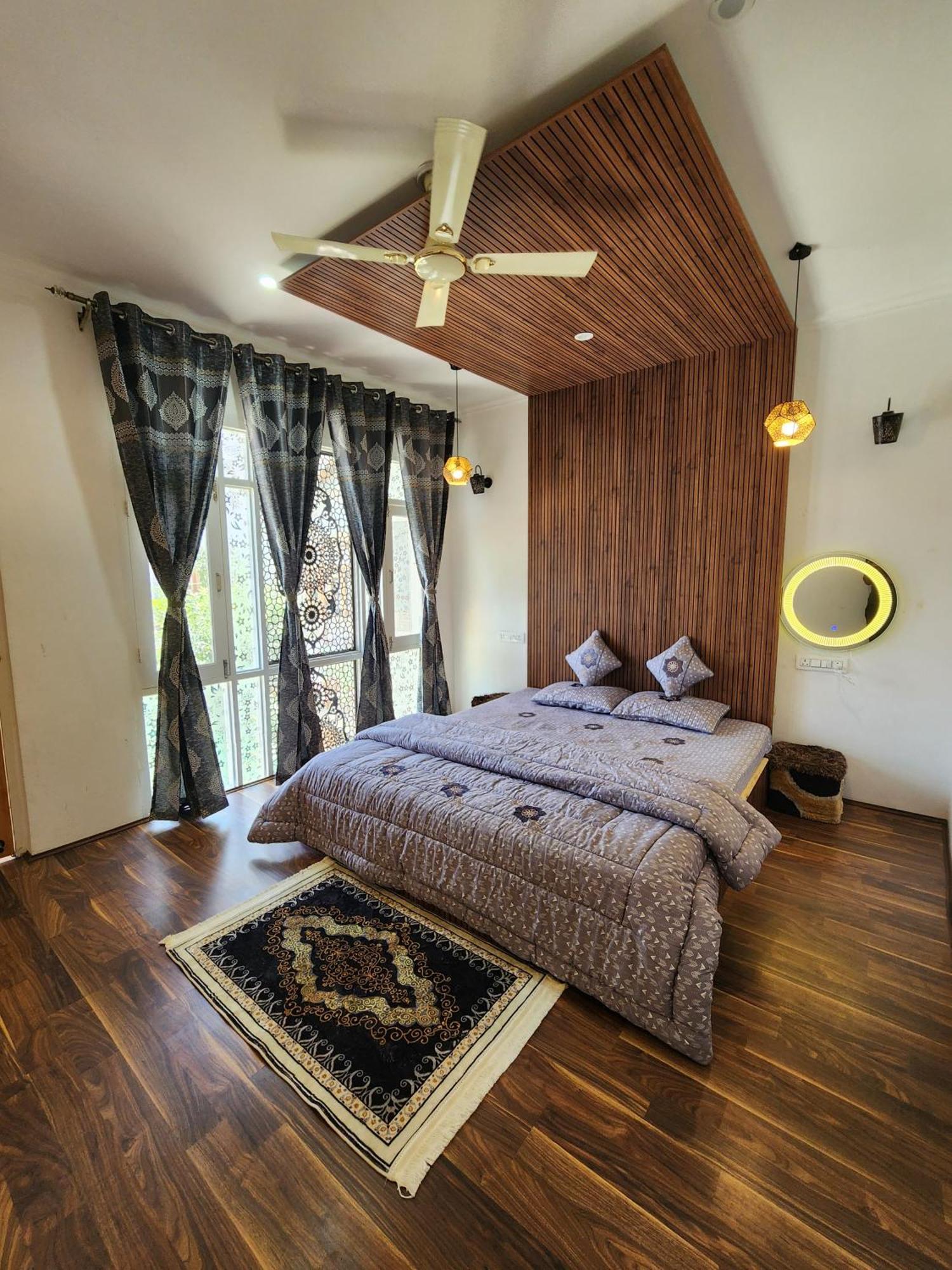 Serenity Inn Home Stay Срінагар Екстер'єр фото